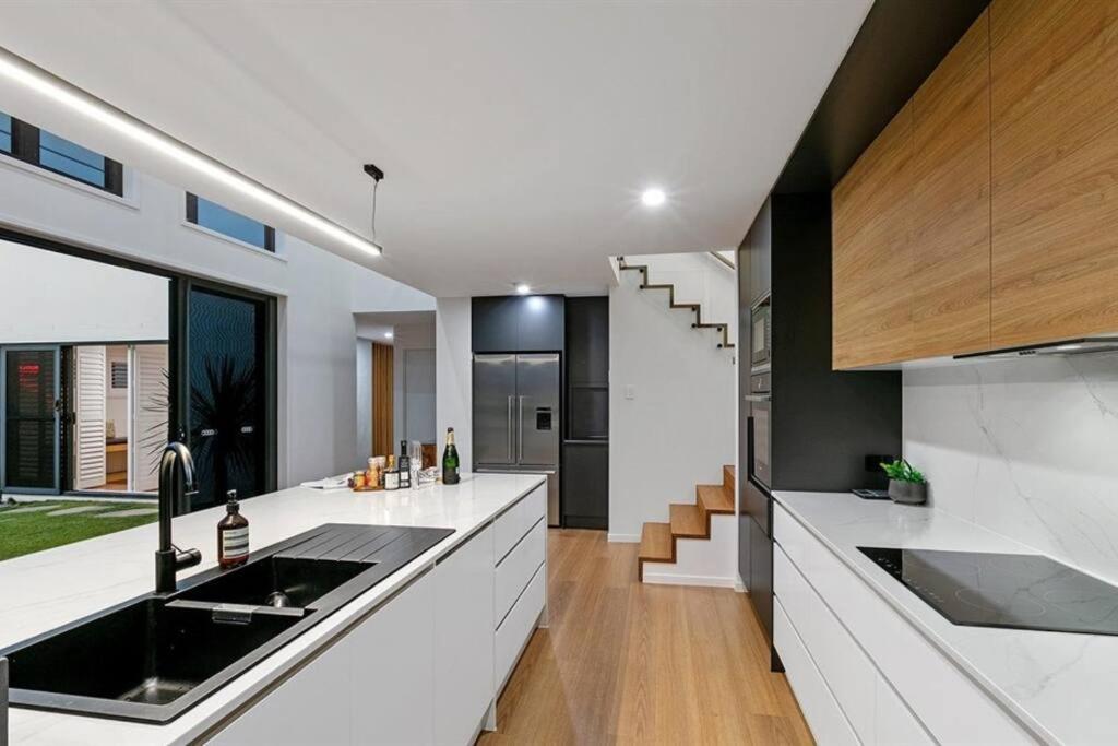 Beachside Buddina Luxury Family House 5 Bedrooms Exterior foto