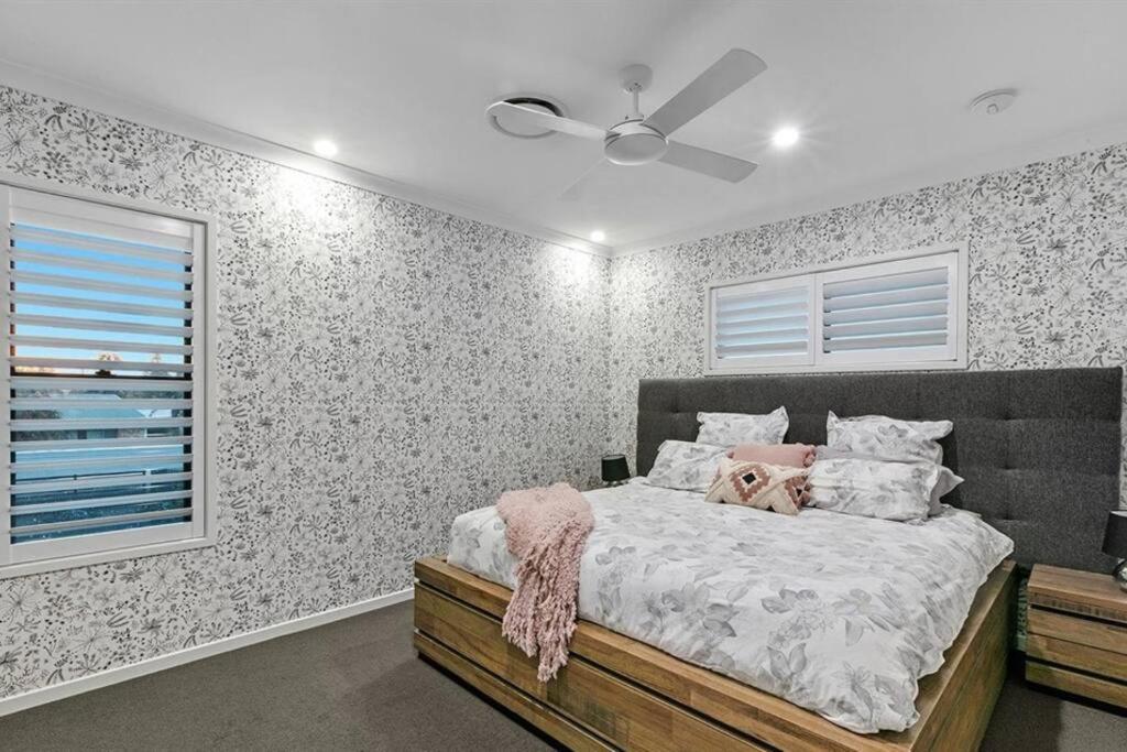 Beachside Buddina Luxury Family House 5 Bedrooms Exterior foto